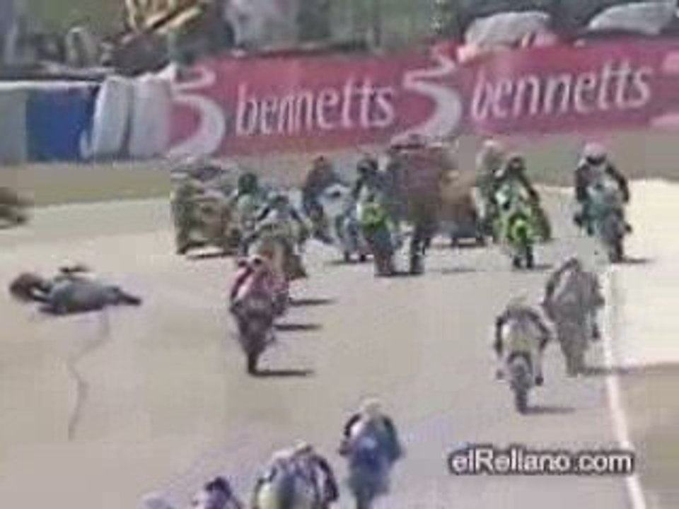 Motoqueiro a dançar Beat It