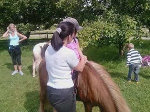 MELI MELO PONEY ET VOYAGE 2009