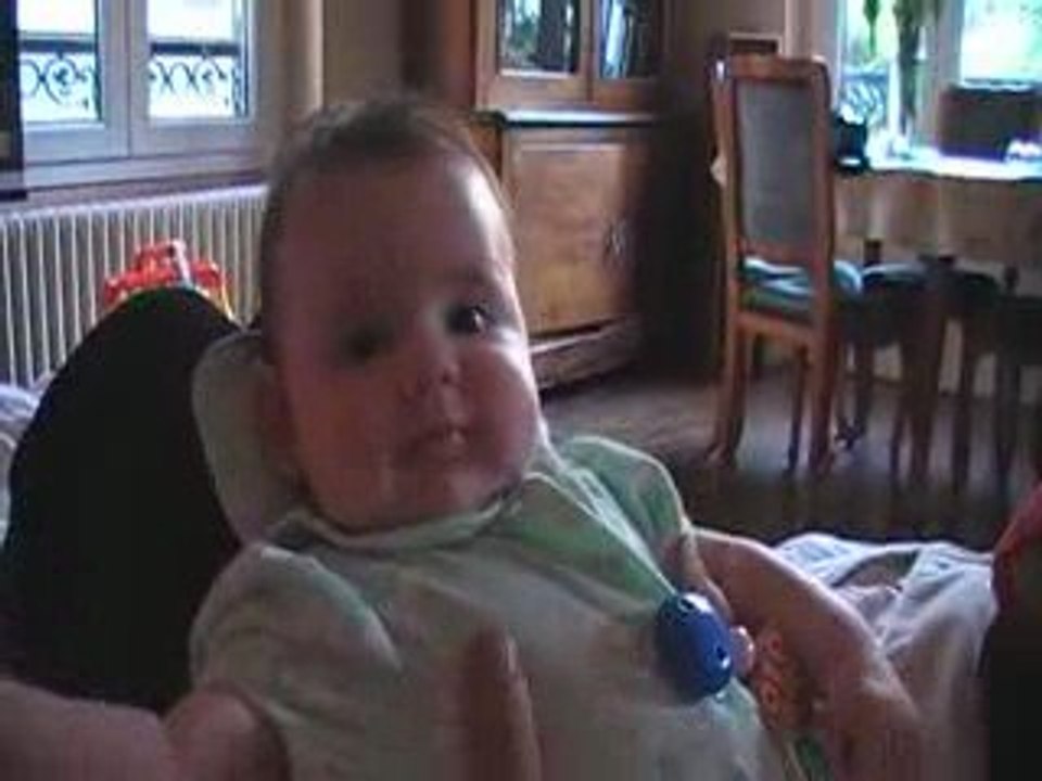 Lucie et le toboggan