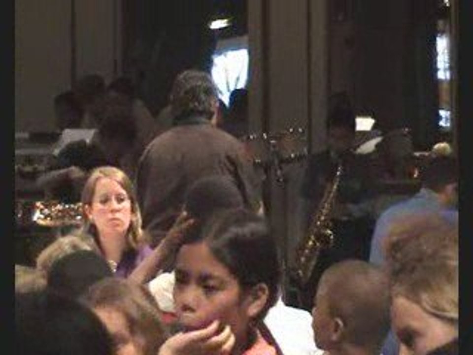 Spectacle CE1 et CE2 (2e partie)