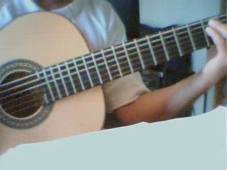 Lo telefona brailla (le telephone pleure en occitan)