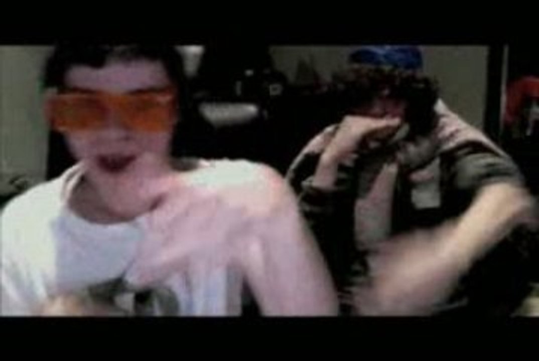 'Roll' by Flo Rida Lip-Sync by Charlie and Liam