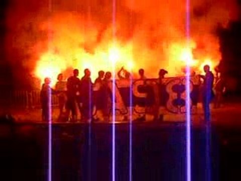 craquage des fumigènes des BA98 à val fleury