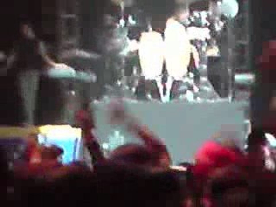 RBD.Poncho prsnta vnzolno.Caracas!Venezuela14/09/08 tour EDC