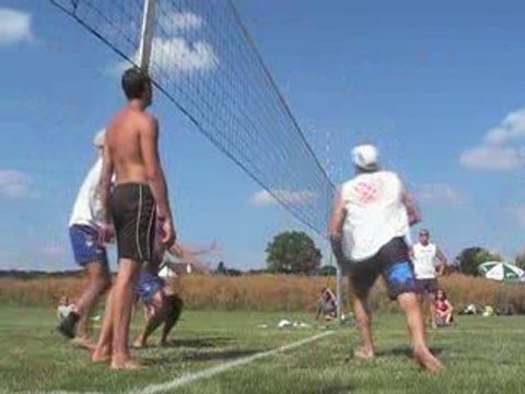 tournoi volley ball chevigny st sauveur 2009-match1