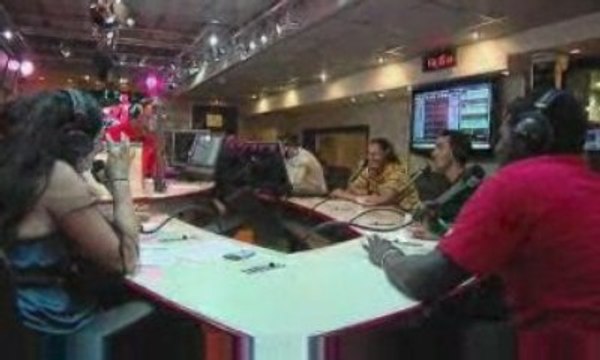 NIKOS ALIAGAS DANS LA MATINALE DE NRJ A LA RENTREE