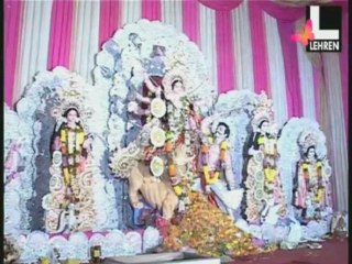 下载视频: Singer Anuradha Paudwal in Durga Pooja