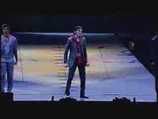 MICHAEL JACKSON - DANCING IN THE REPETITION
