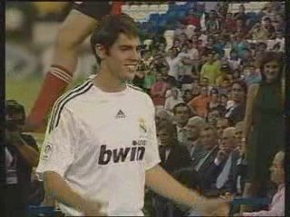 kaka presenter au supporter du real madrid 4/07/09