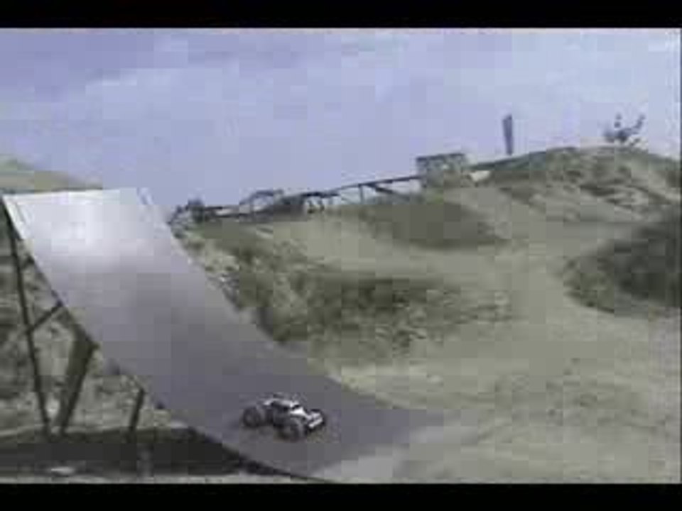 Extreme Backflip E-Revo VXL & B-Maxx