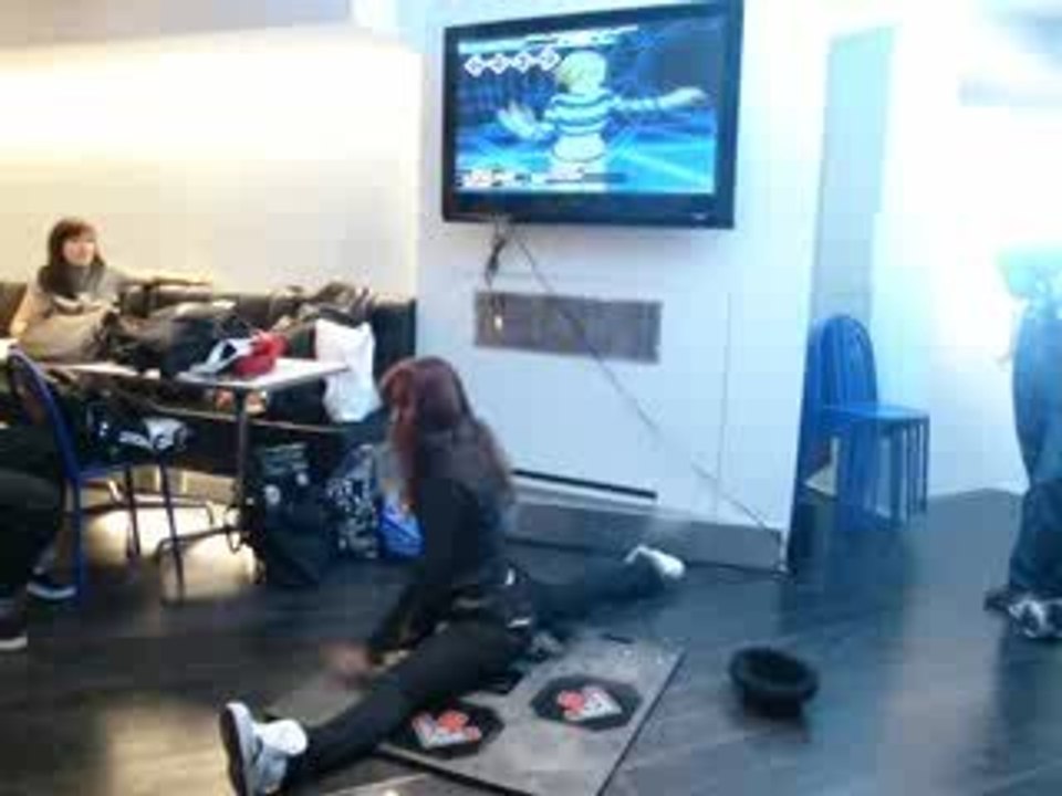 Colette Amusement Club #2 Dance Dance Revolution