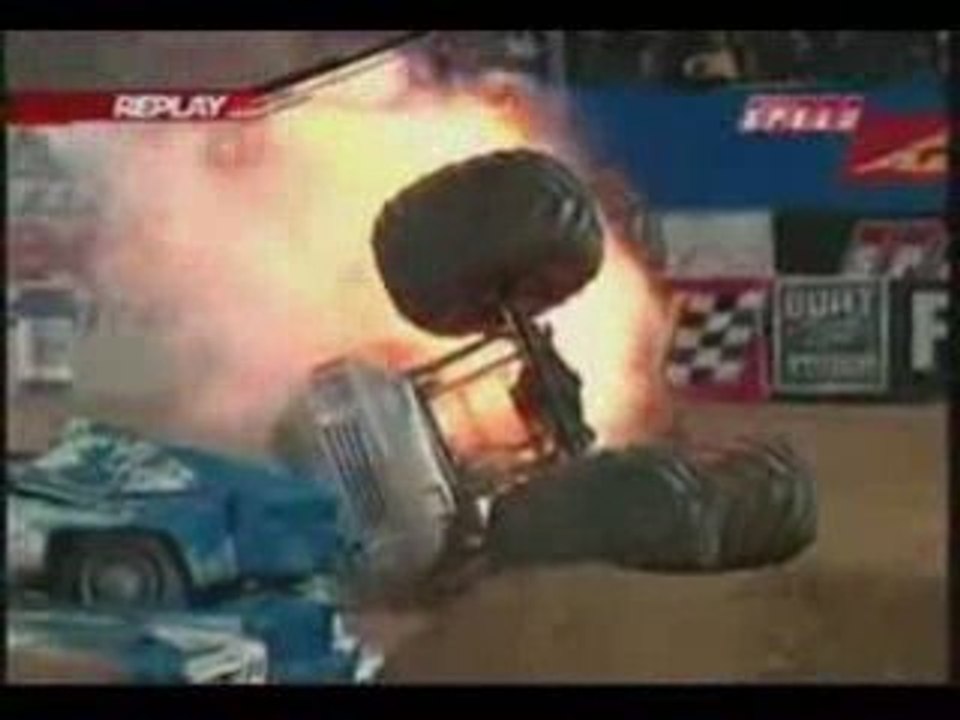 CRASH MONSTER TRUCK