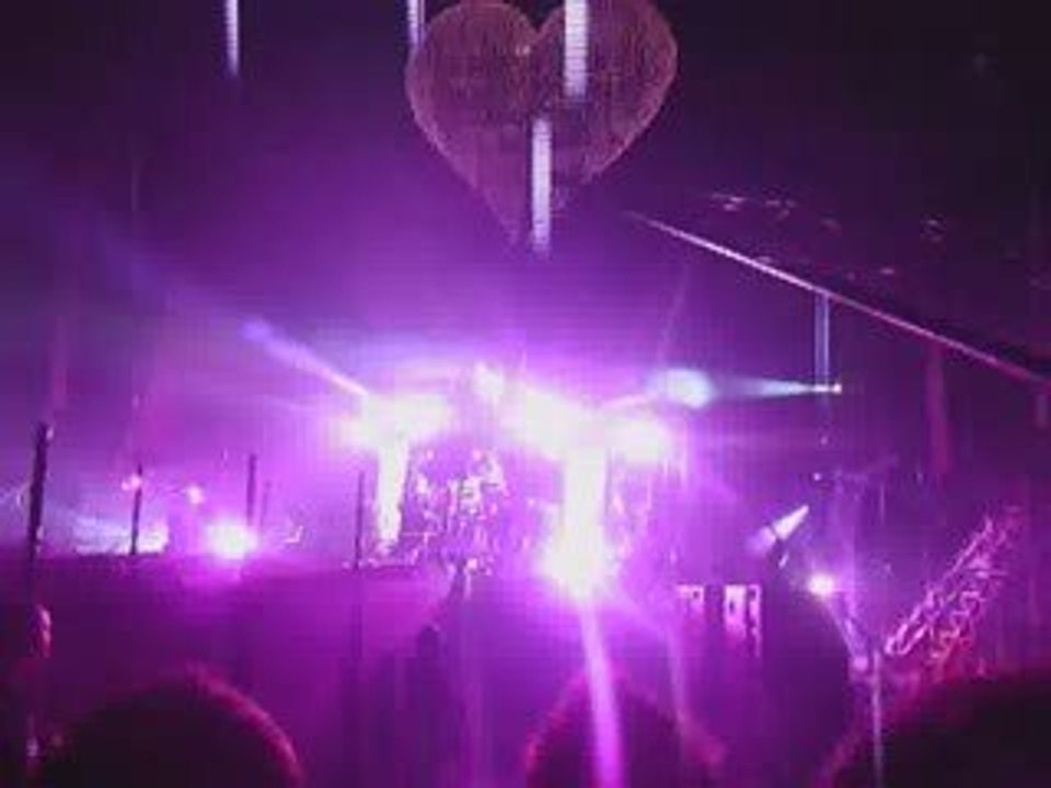 Unighted bya catty guetta le 4 juillet