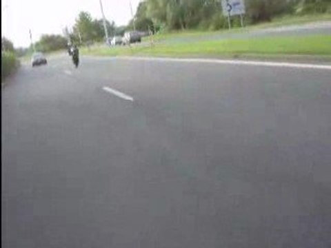 Moii en WiLLiNg AvEc MoN bOssTeR