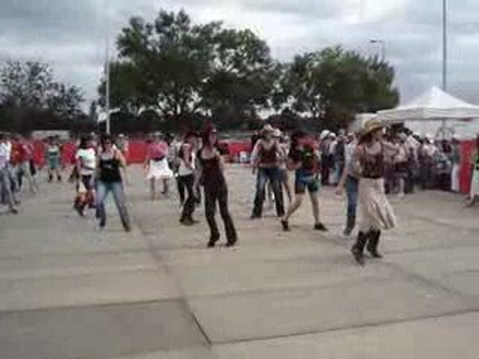 Somebody like You - Festival Country & Bike Tours 2009 07