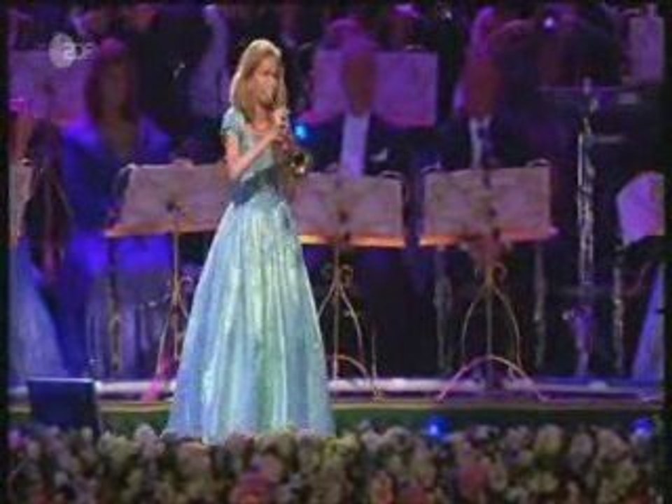 İL SİLENZİO, 14 YAŞINDA TROMPETÇİ KIZ