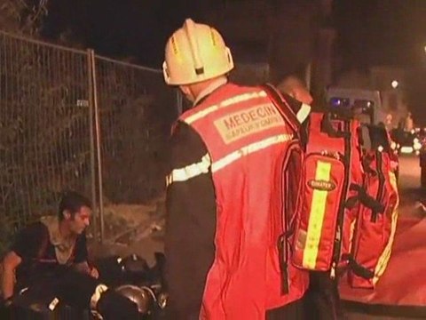 La médiathèque de Troyes en feu!