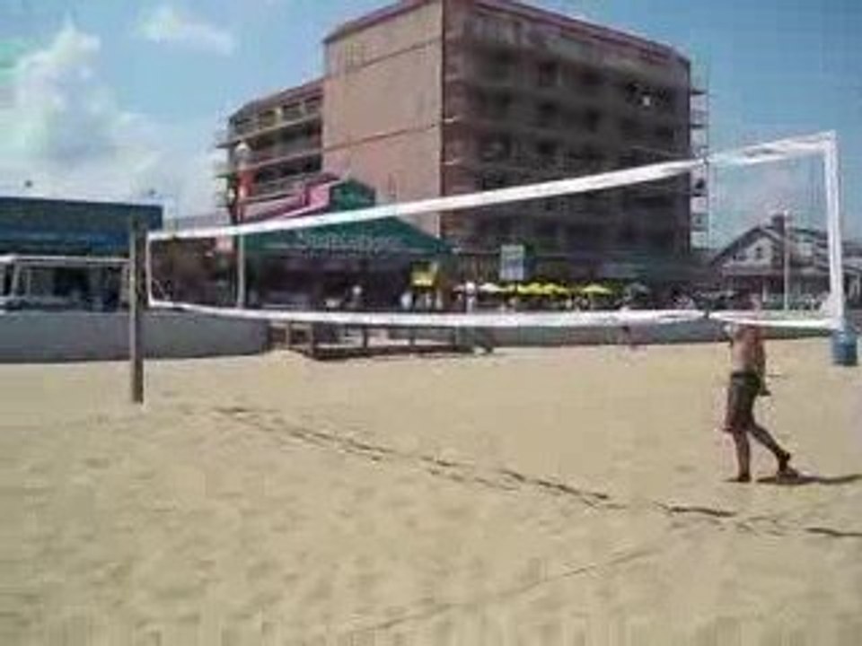 BEACH VOLLEY