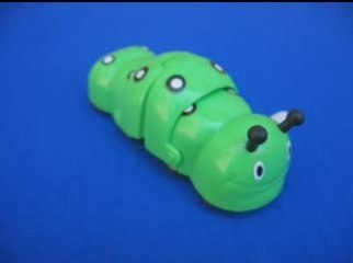 Gigi la chenille par ARLEQUIN