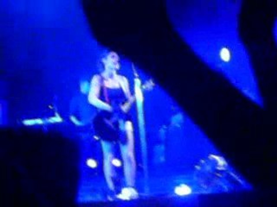 On Monday de Superbus au Stade Tropenas de Montélimar