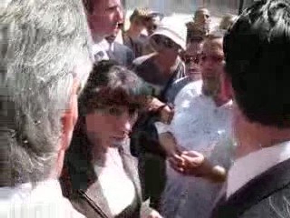 Fadela Amara Insulte un homme de "sale batard" en arabe