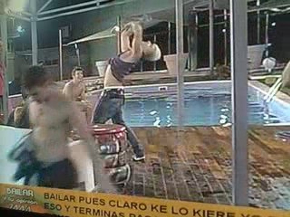 Ultima fiesta paartee 14