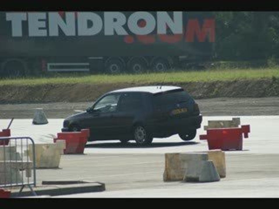 slalom d'amilly 2009 golf 3 gti seb et tony