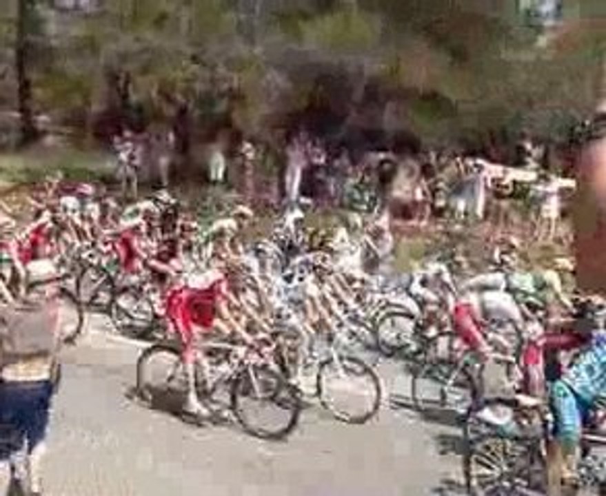 TOUR DE FRANCE
