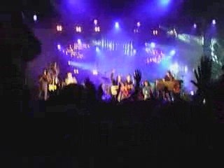 Ground Intro Free Again Foin de la rue