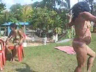 tia lurdes e demais