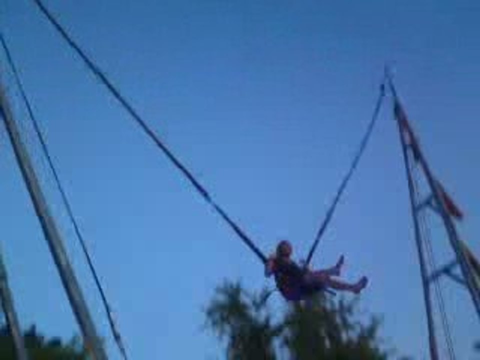 Saut a l'eslastics