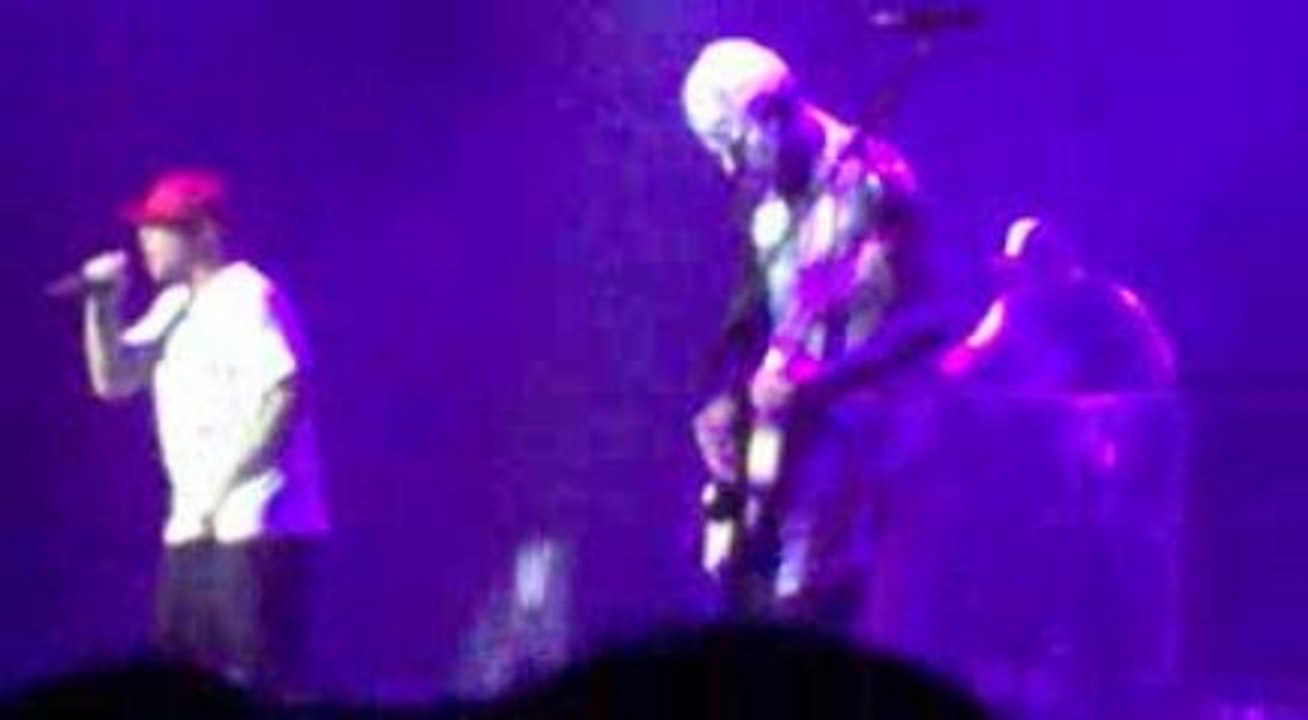 limp bizkit " shut the fuck off"