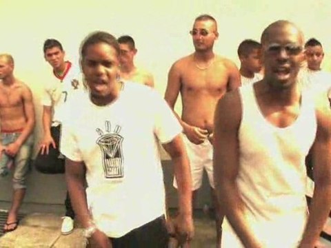 M.A.Z feat. MESS BASS ET JUNIOR - RESTE TRANKIL...