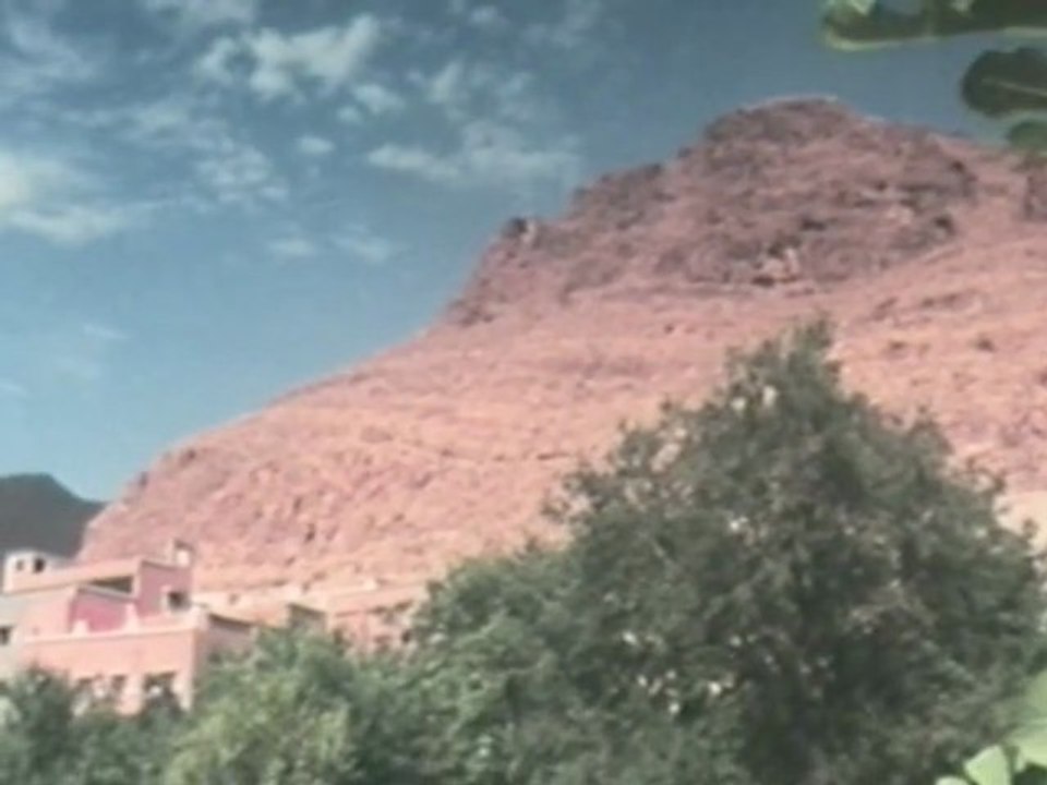 Film "LE SUD MAROCAIN" (Charles Borrett) - 2004