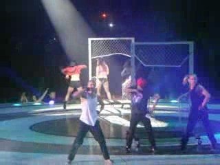 BRITNEY SPEARS " Toxic " - PARIS - 6/7/09 (6/7)