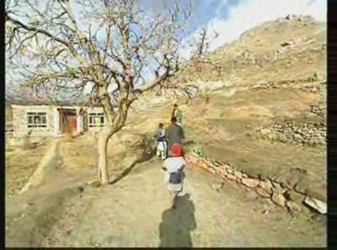 Shamali : Kits scolaires et instruction mines distribués