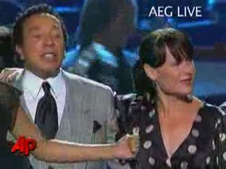 Various Artists Perform “We Are The World” _Michael Jackson