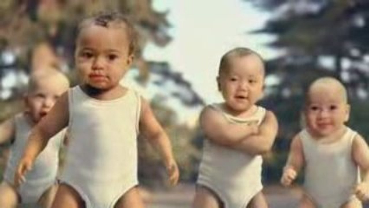 Evian - Skating Babies