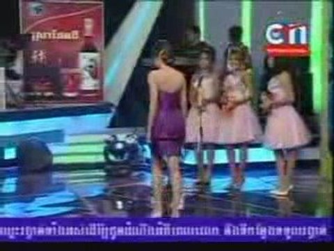 CTN Khmer- ReaTrey KomSan- 4 July 2009-10 Khmer Fashion Show