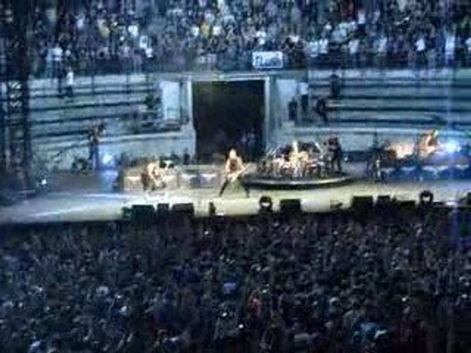 intro Metallica arene de Nîmes