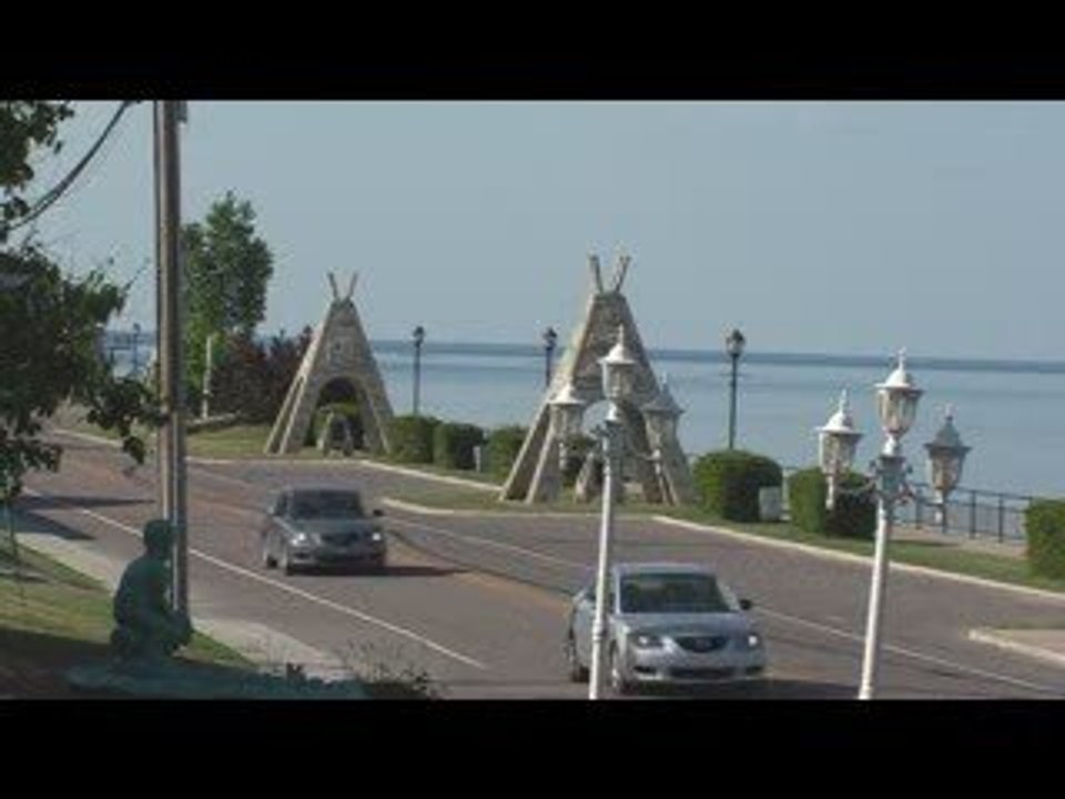 Arrêt à Mashteuiatsh, Québec.