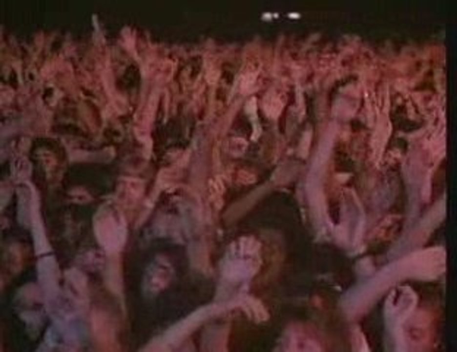 Michael Jackson - Man In The Mirror (Moonwalker Version)