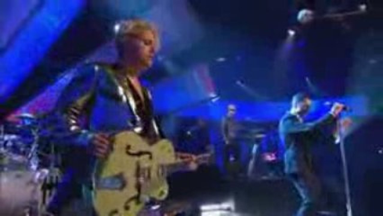 Depeche Mode - Walking In My Shoes (Live TV)