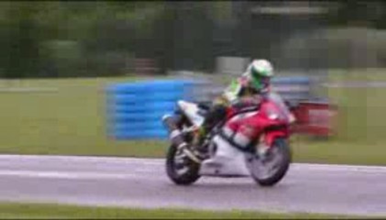 2WD Yamaha R1