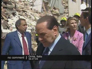 Angela Merkel et Silvio Berlusconi en visite à Onna