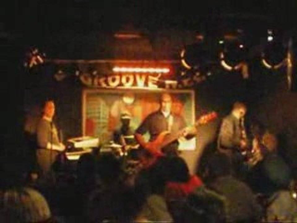 club groove NYC -solo li'nard