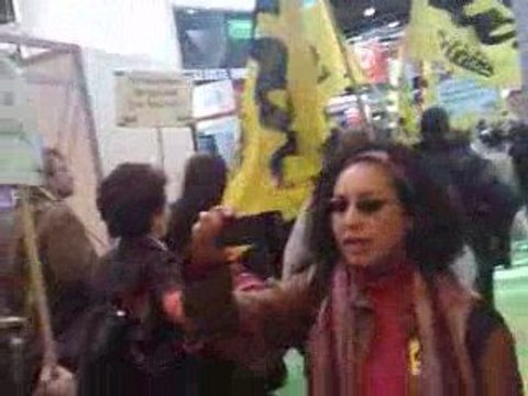 Manifestation des salariés centres d'appels au SECA fin