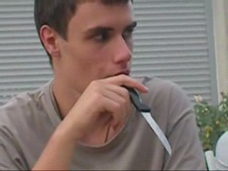 Un moment ... un P.E.