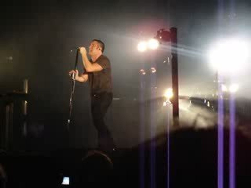 nine inch nails - the wretched live