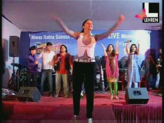 Reality show contestants on promotin